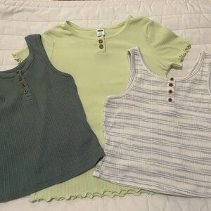 Girls Bundle Old Navy  Medium T-Shirt & Tank Tops!💐